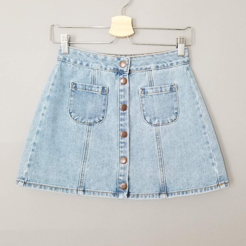 Brandy Melville Light Wash Button Front Jean Skirt